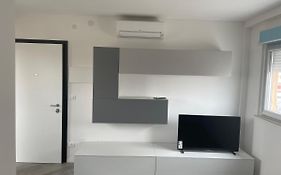 Appartamento In Villa Gioiosa